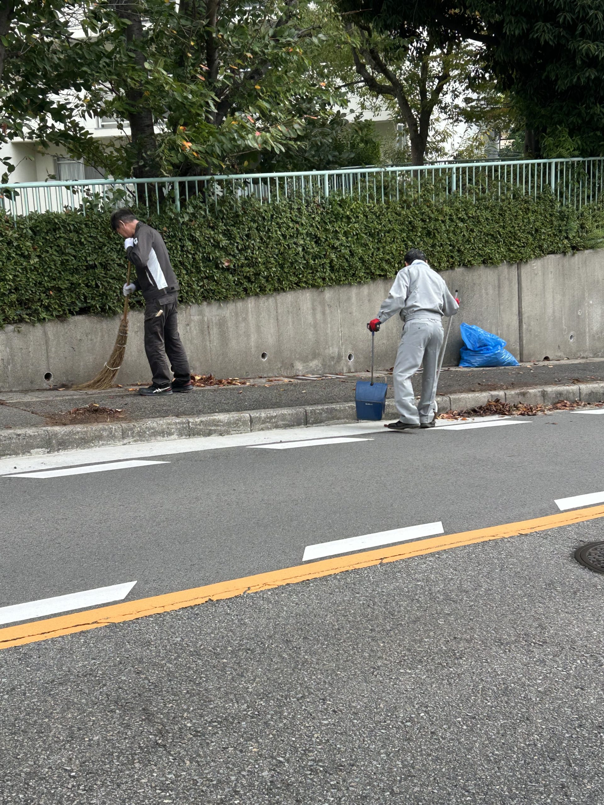 本社周辺清掃